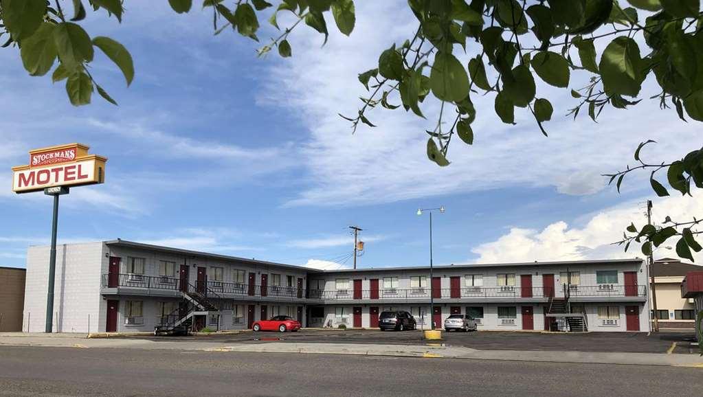 Budget Inn Ontario Bagian luar foto