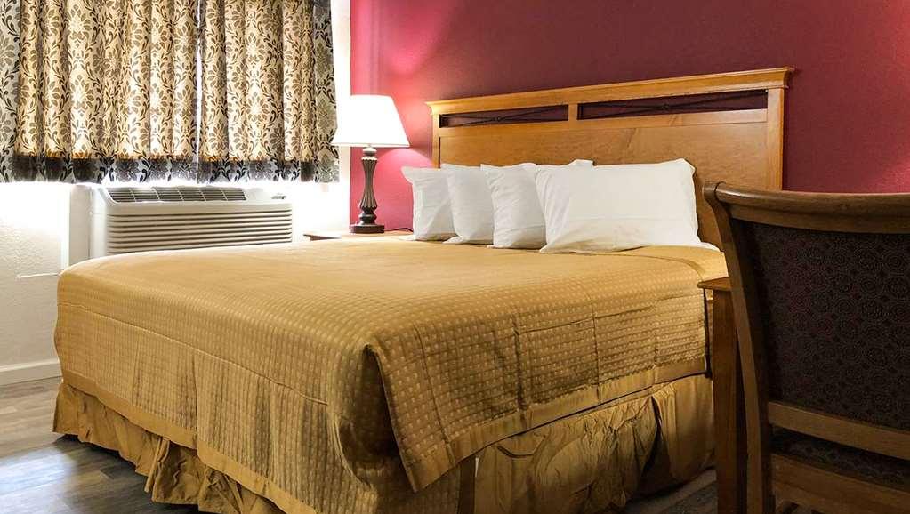 Budget Inn Ontario Ruang foto