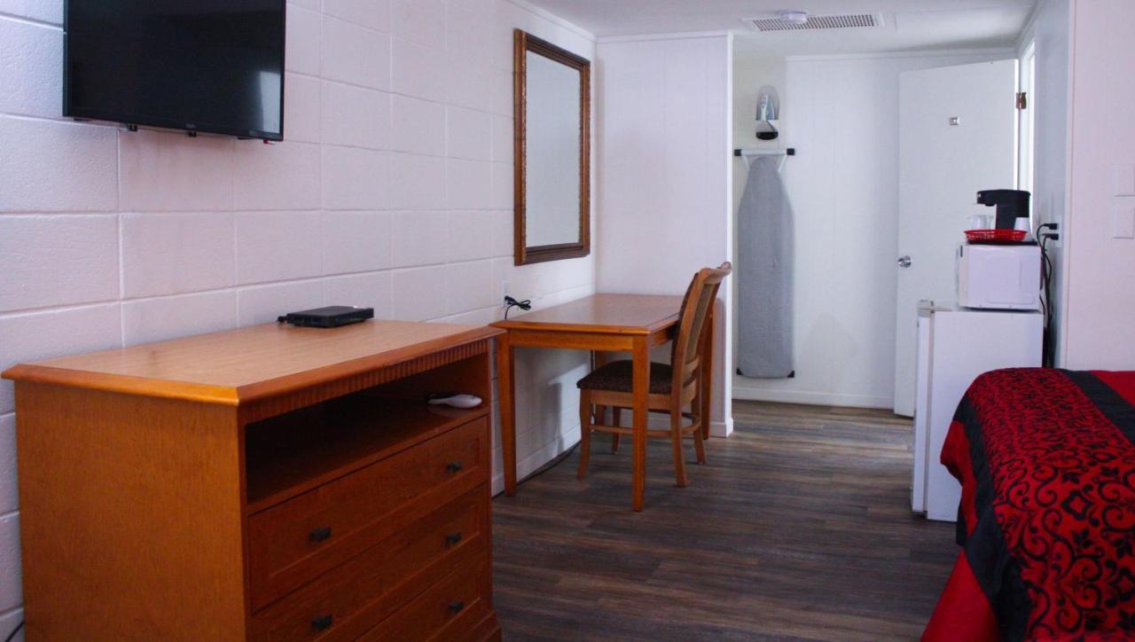 Budget Inn Ontario Bagian luar foto