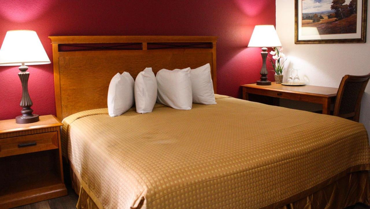 Budget Inn Ontario Bagian luar foto