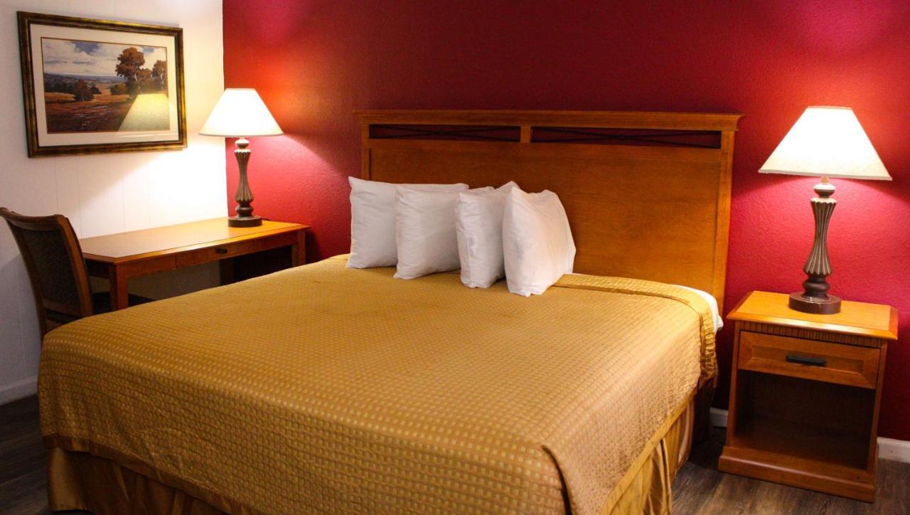 Budget Inn Ontario Bagian luar foto