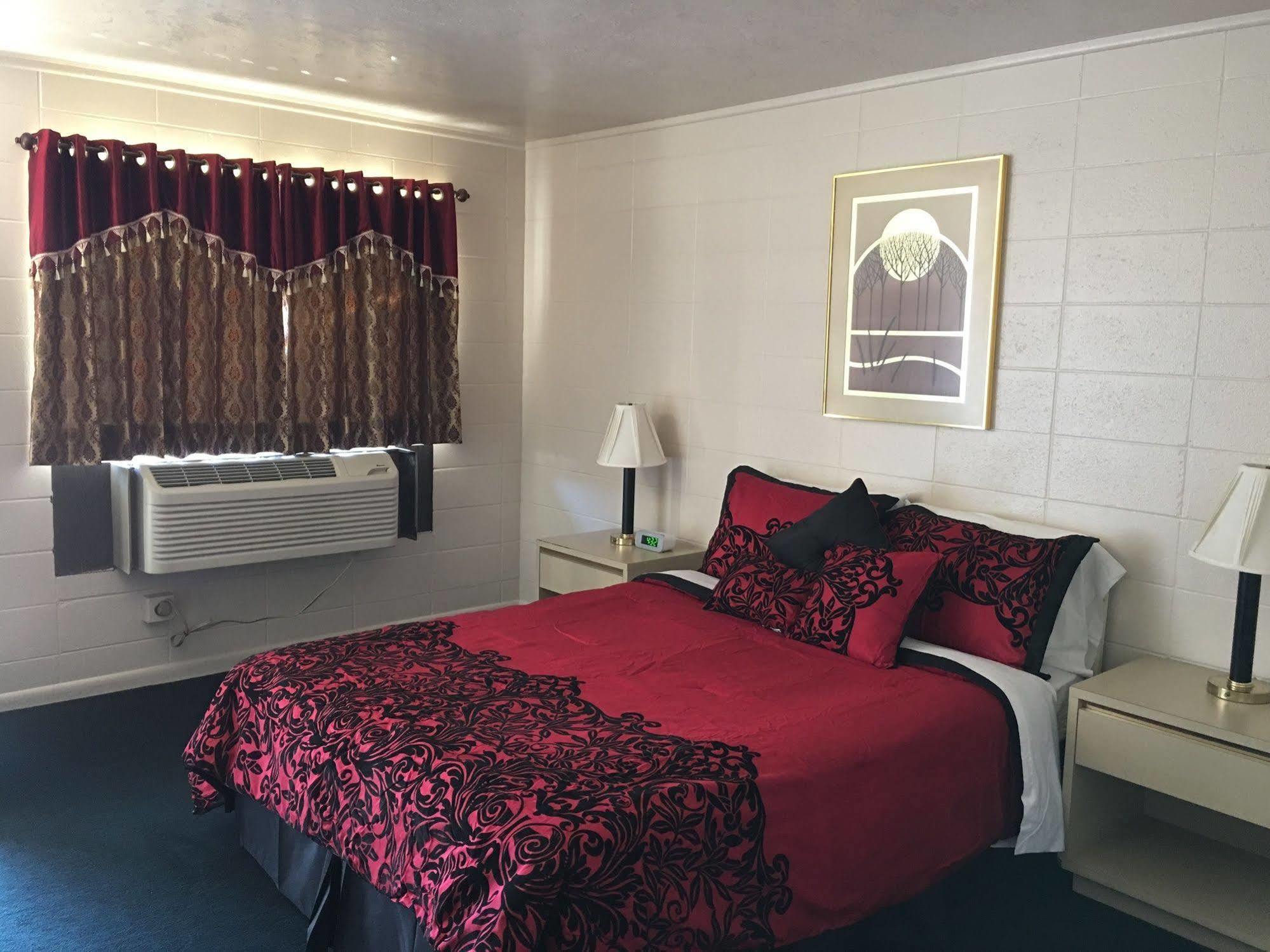 Budget Inn Ontario Bagian luar foto