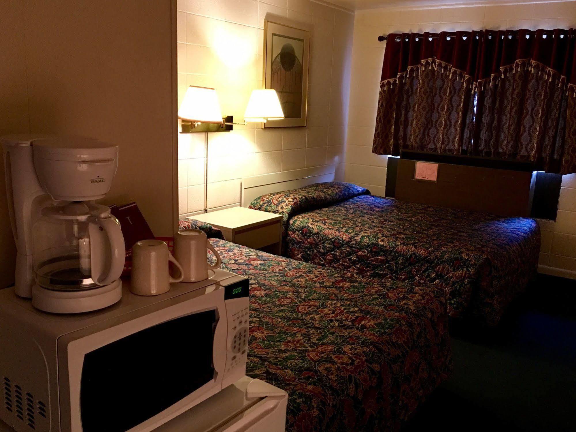 Budget Inn Ontario Bagian luar foto
